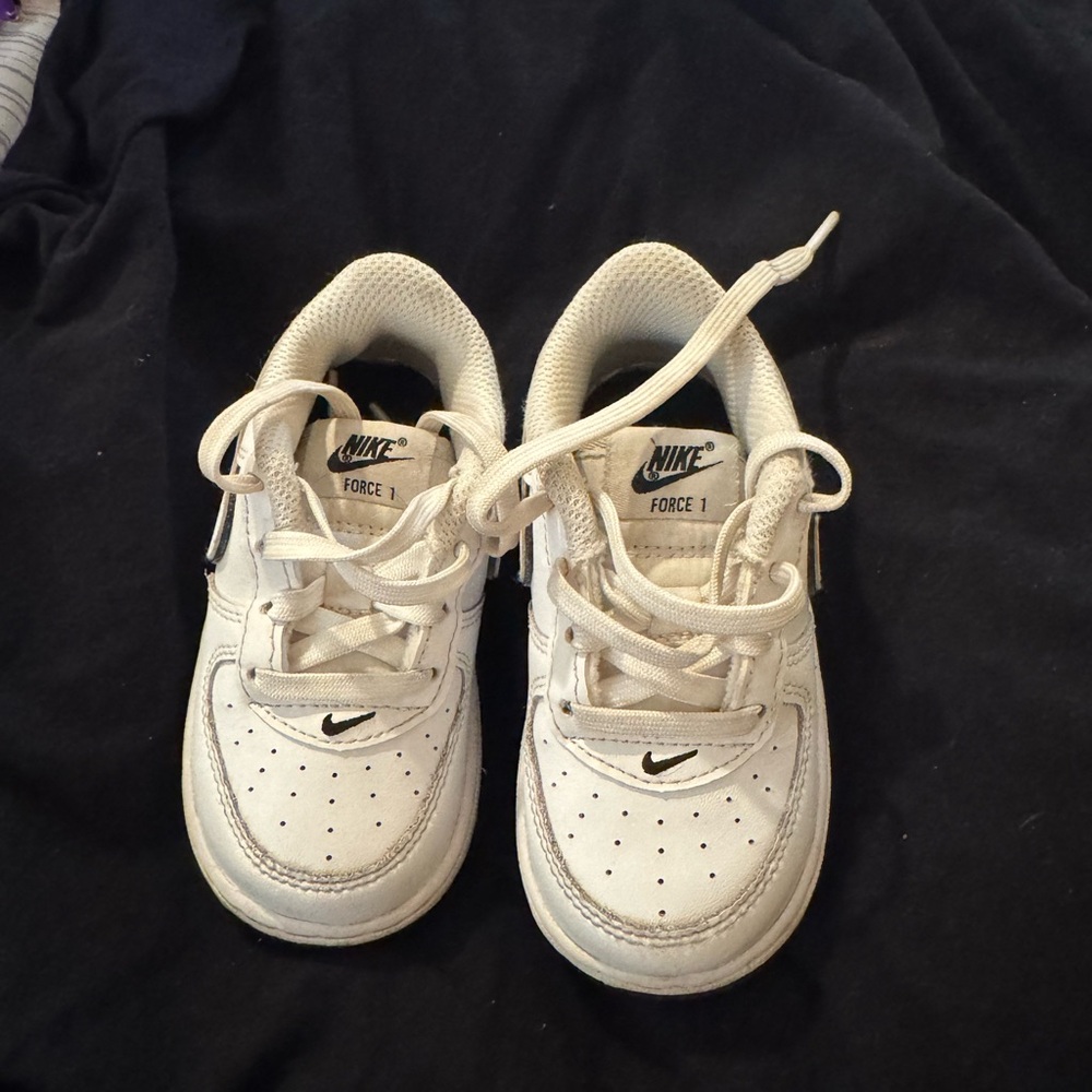 Nike Kids White Sneakers Force 1